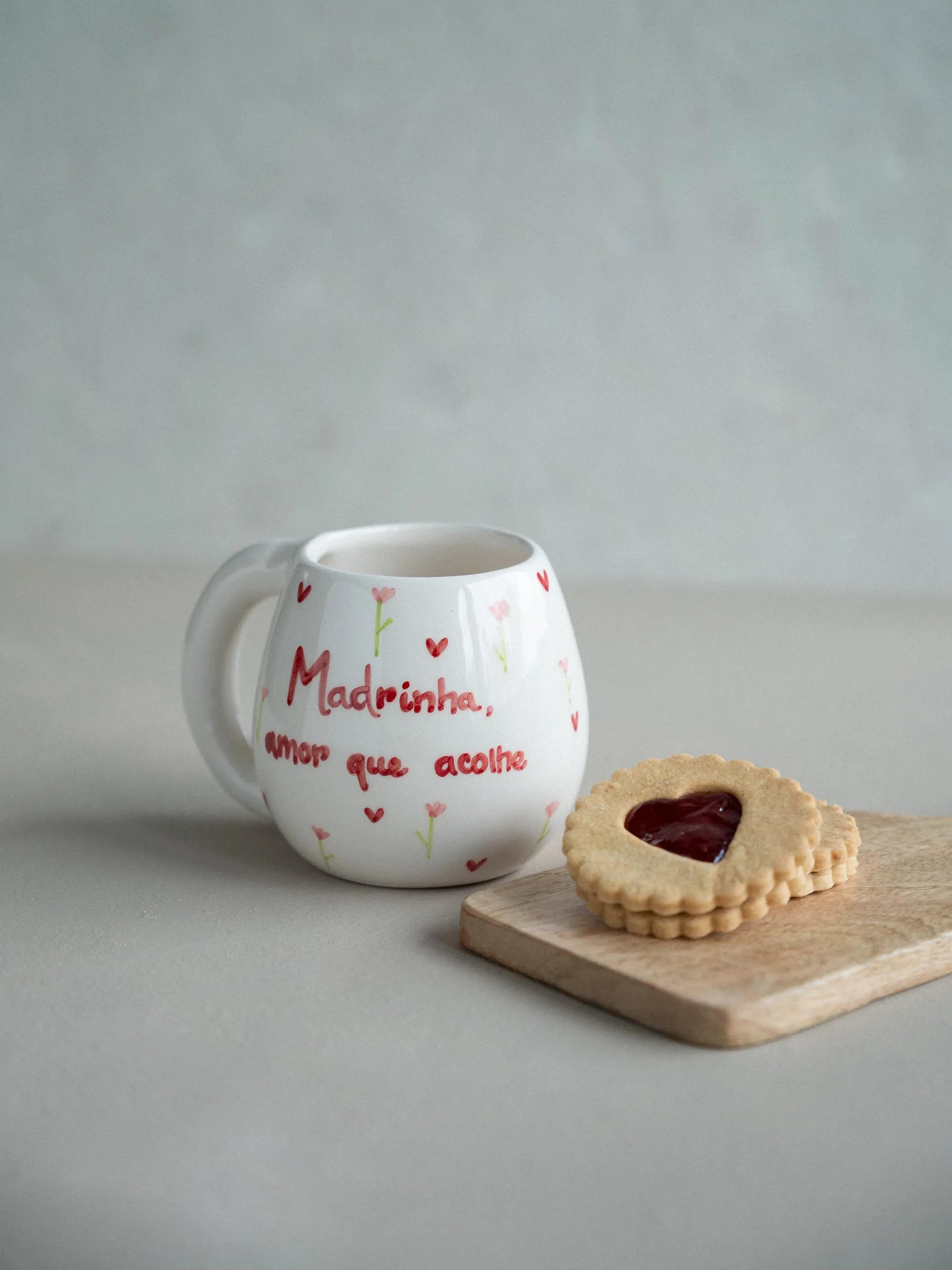 Caneca "Madrinha, amor que acolhe"