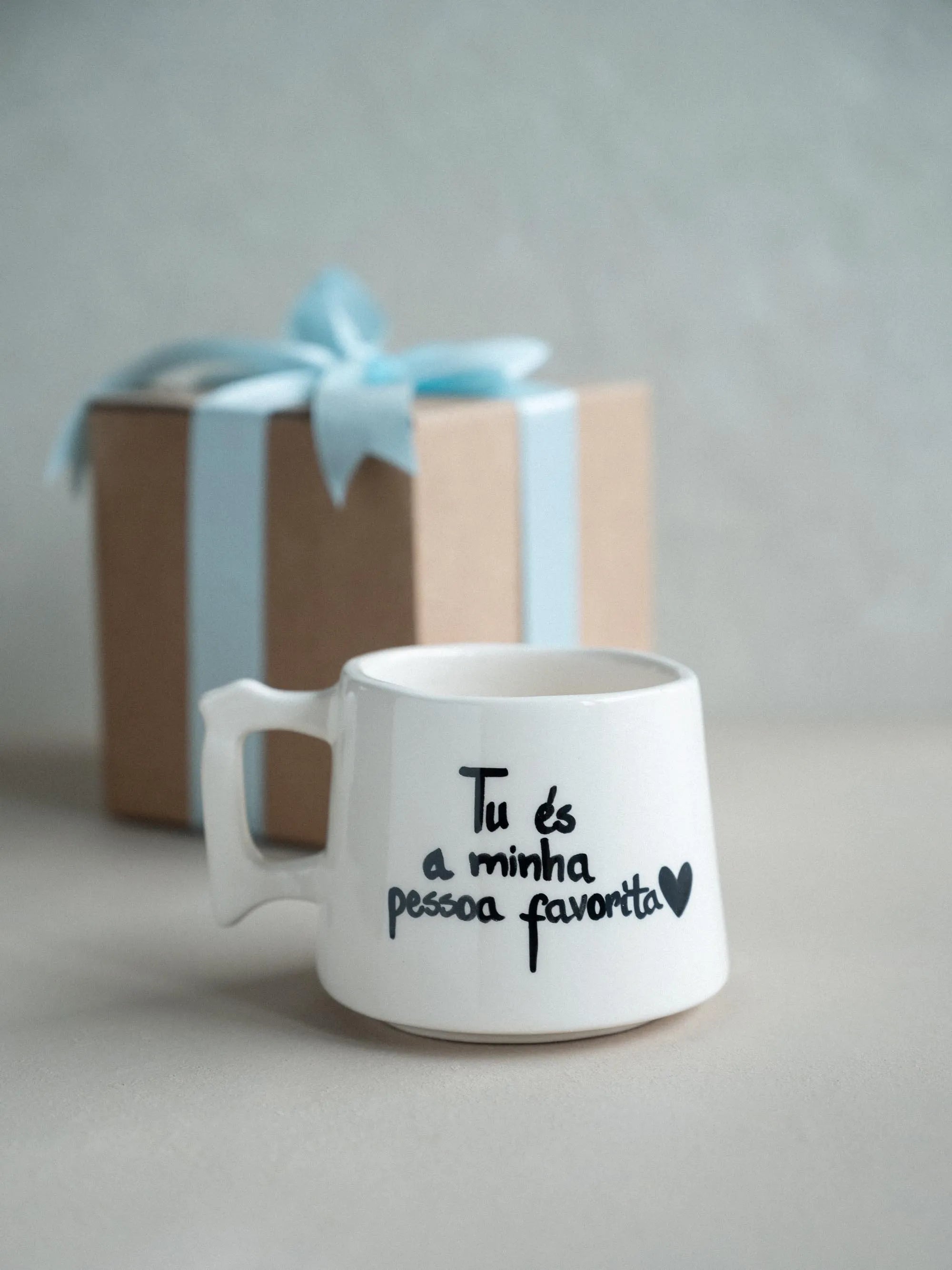"You are my favorite person" mug box
