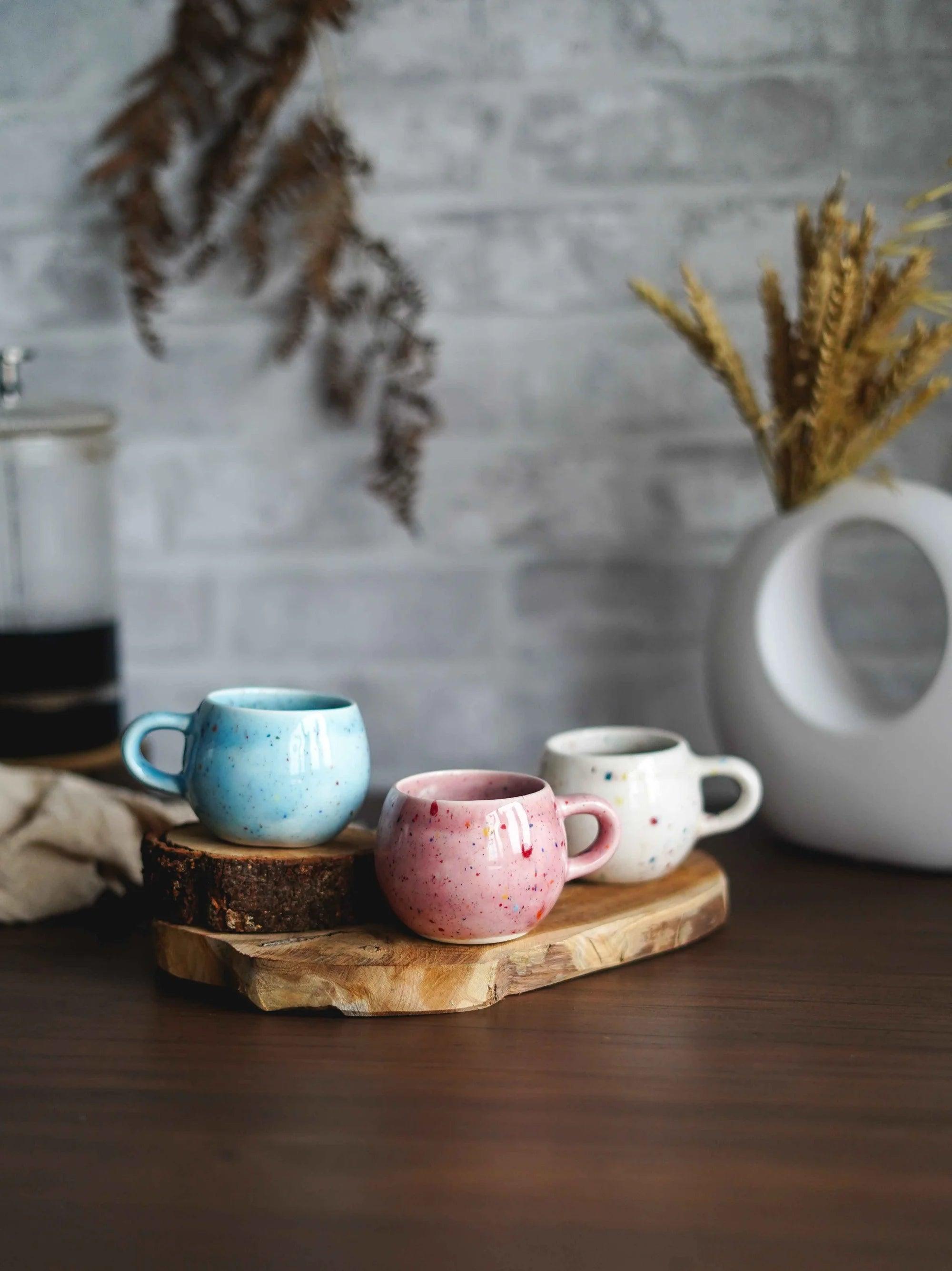 CerAmor Chávenas de Café - Chávena de café em ceramica portuguesa colorida nas cores branca e rosa