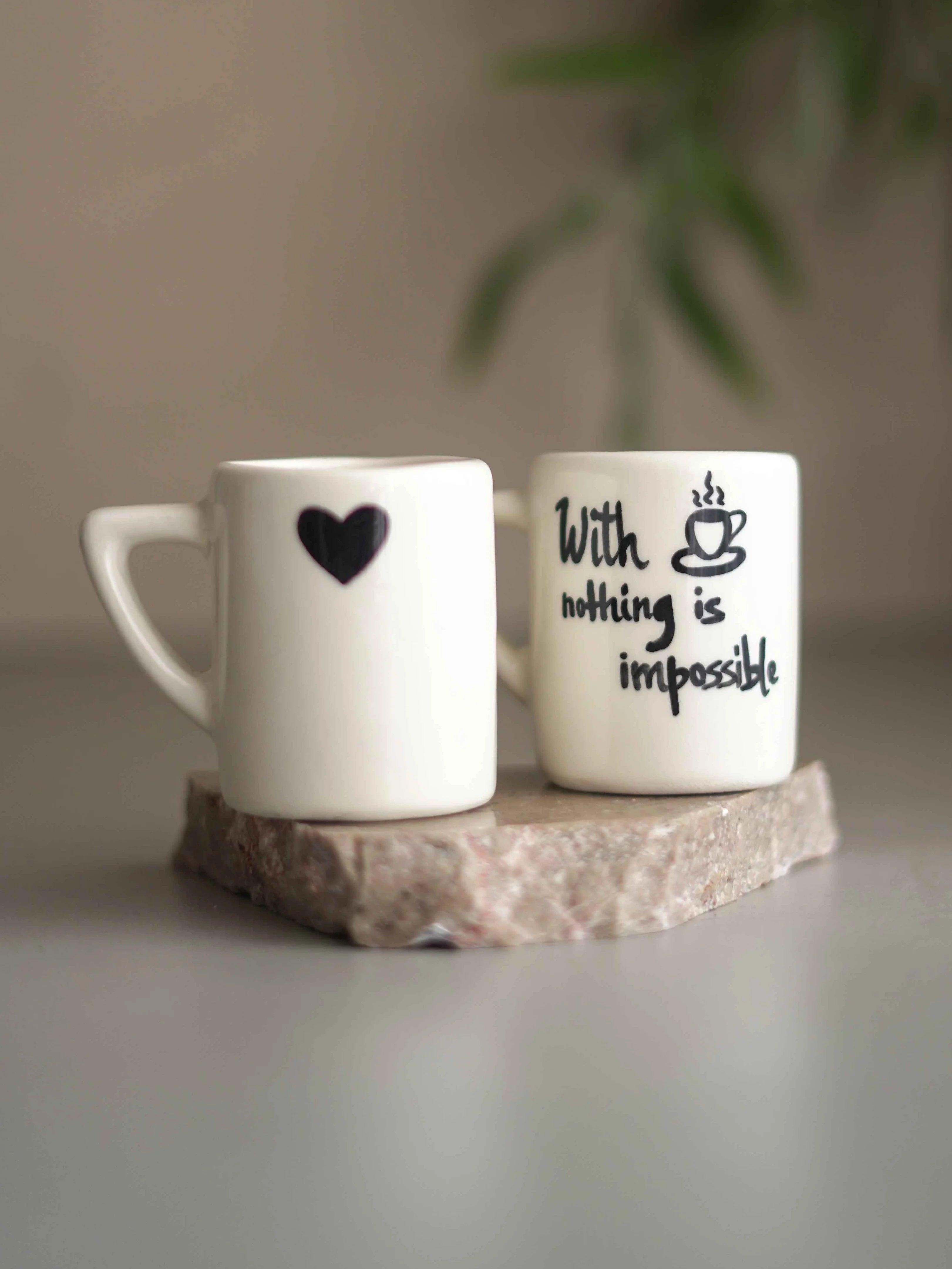 Conjunto 2 chávenas de café com mensagem - inglês - CerAmor Cerâmica