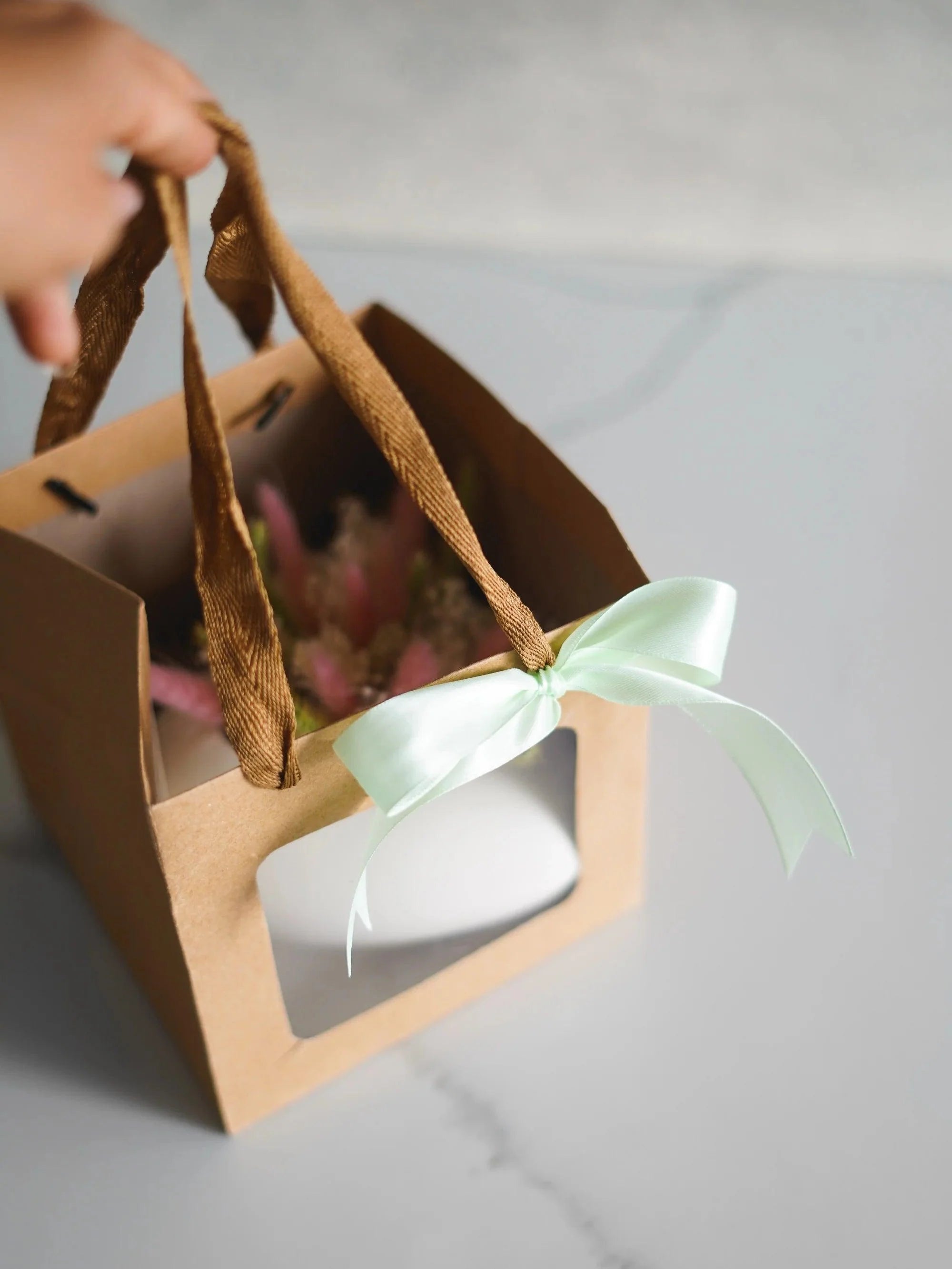 CerAmor Cerâmica Jarras - Jarra flores em cerâmica portuguesa com formato coração com flores secasBox Amor - CerAmor Cerâmica