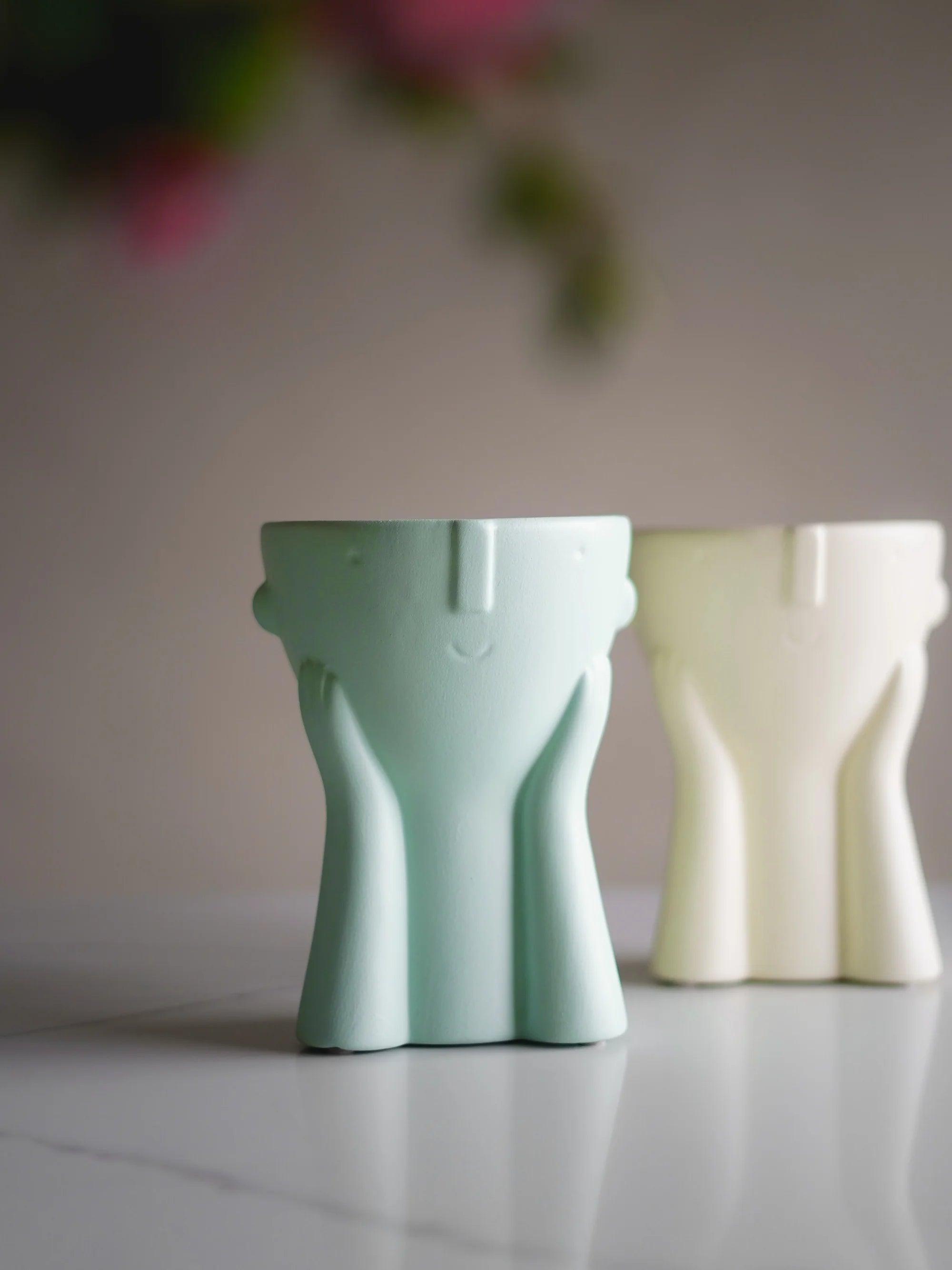 CerAmor Cerâmica Jarras - Jarras flores em cerâmica portuguesa nas cores verde água e branco modelo principezinho