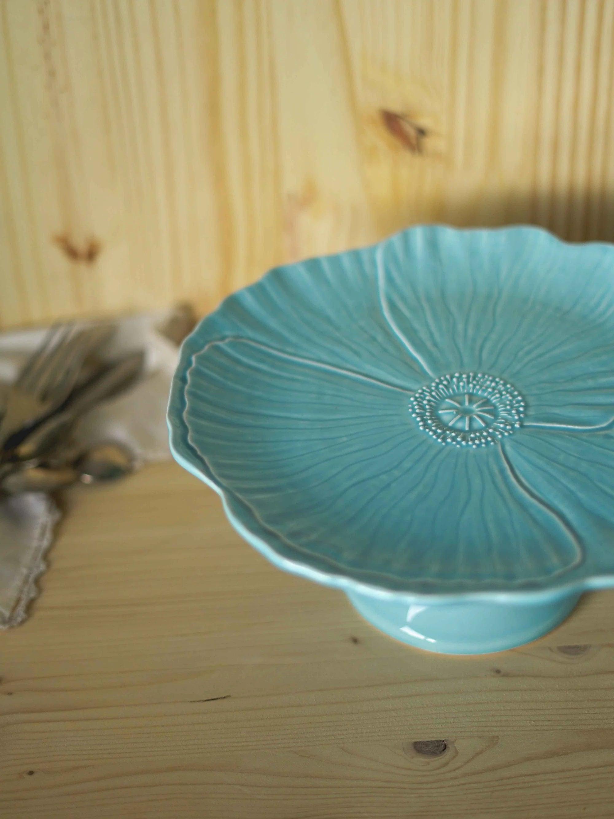CerAmor Pratos Ceramica - Prato para bolo com pé em cerâmica na cor azul com motivo papoila