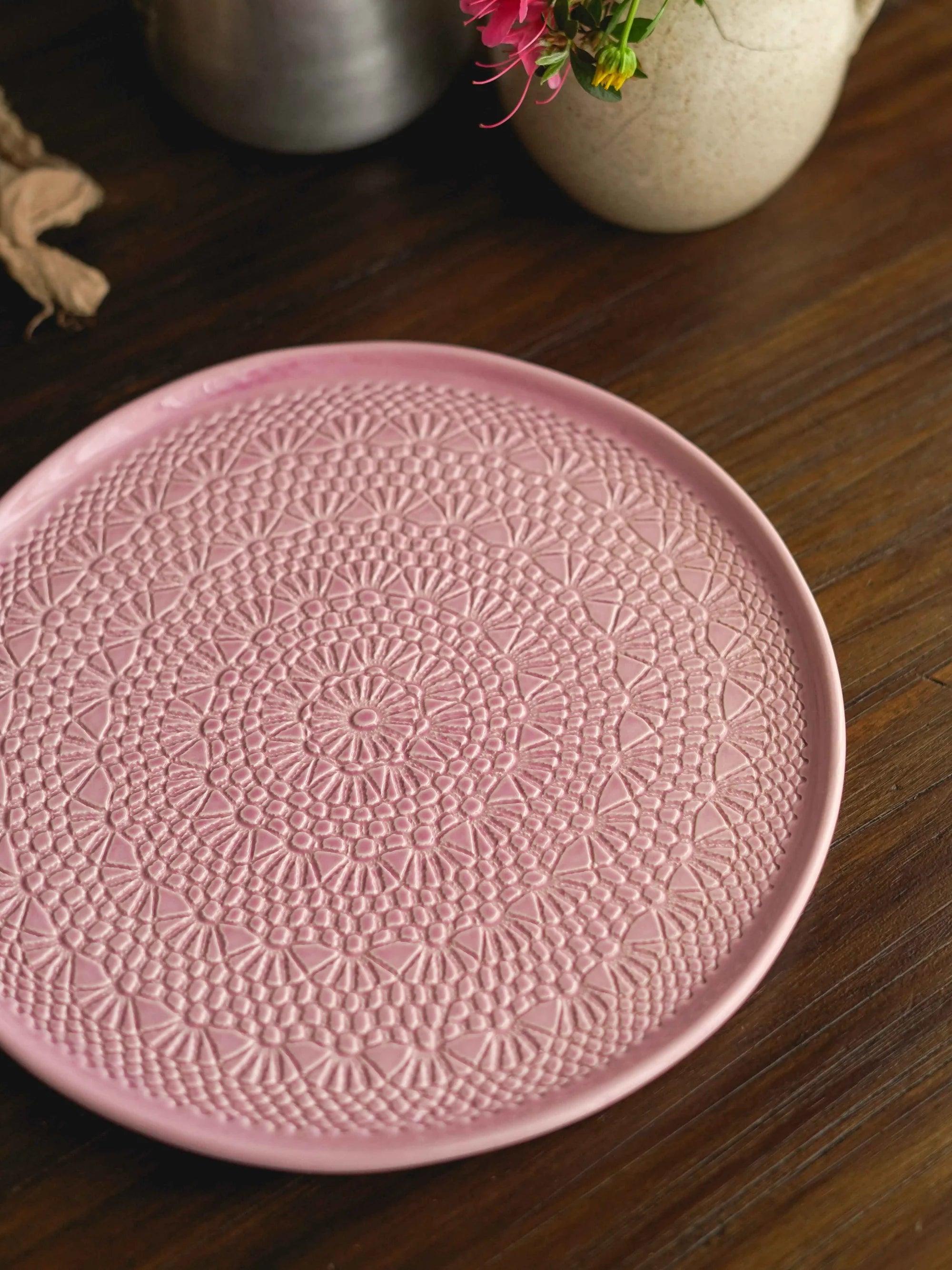 CerAmor Pratos Ceramica - Prato para bolo em cerâmica cor de rosa com motivo croché