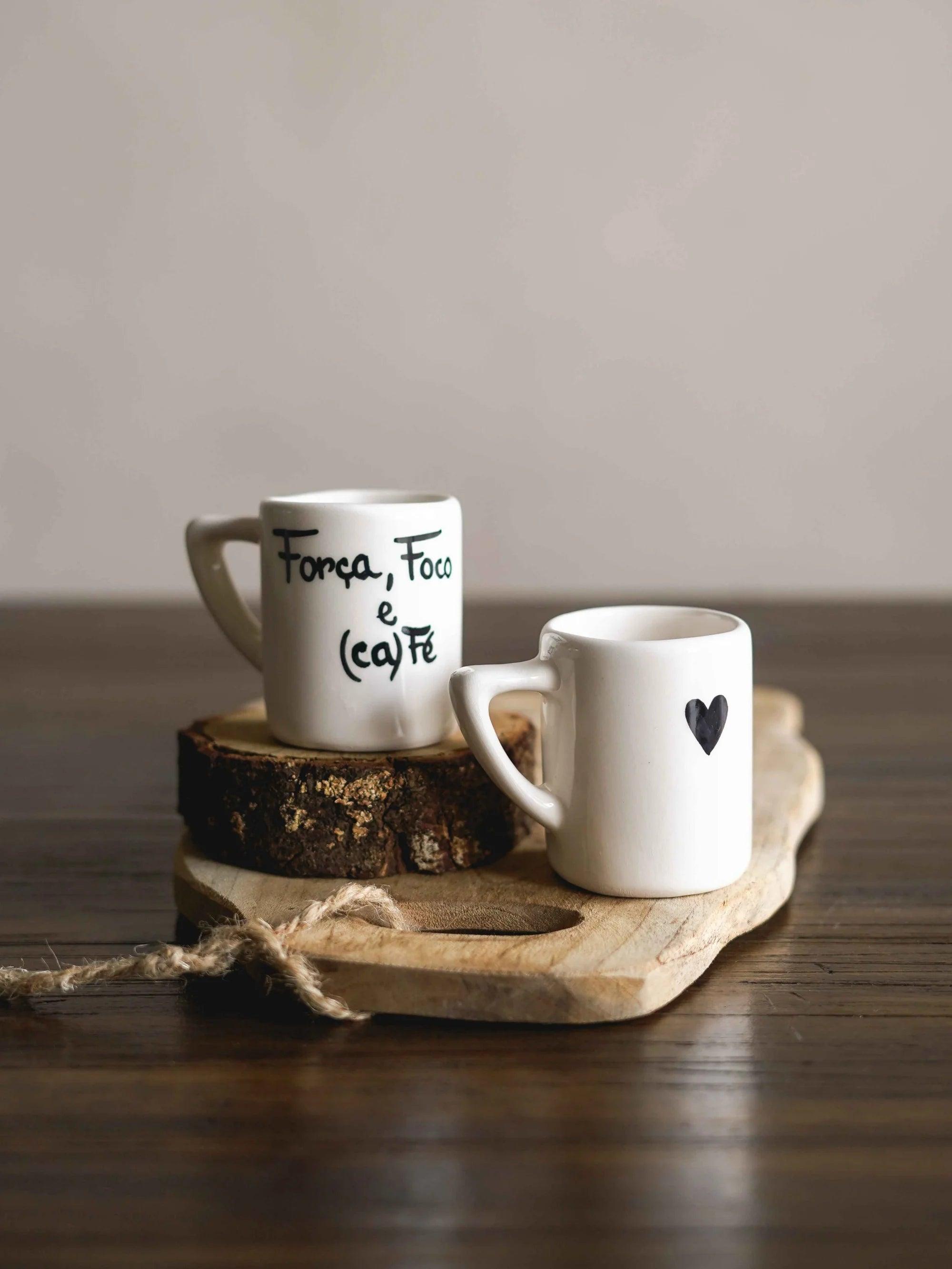 CerAmor Chávenas de Café - Conjunto de duas chávenas de café em ceramica portuguesa branca com frase motivadora

