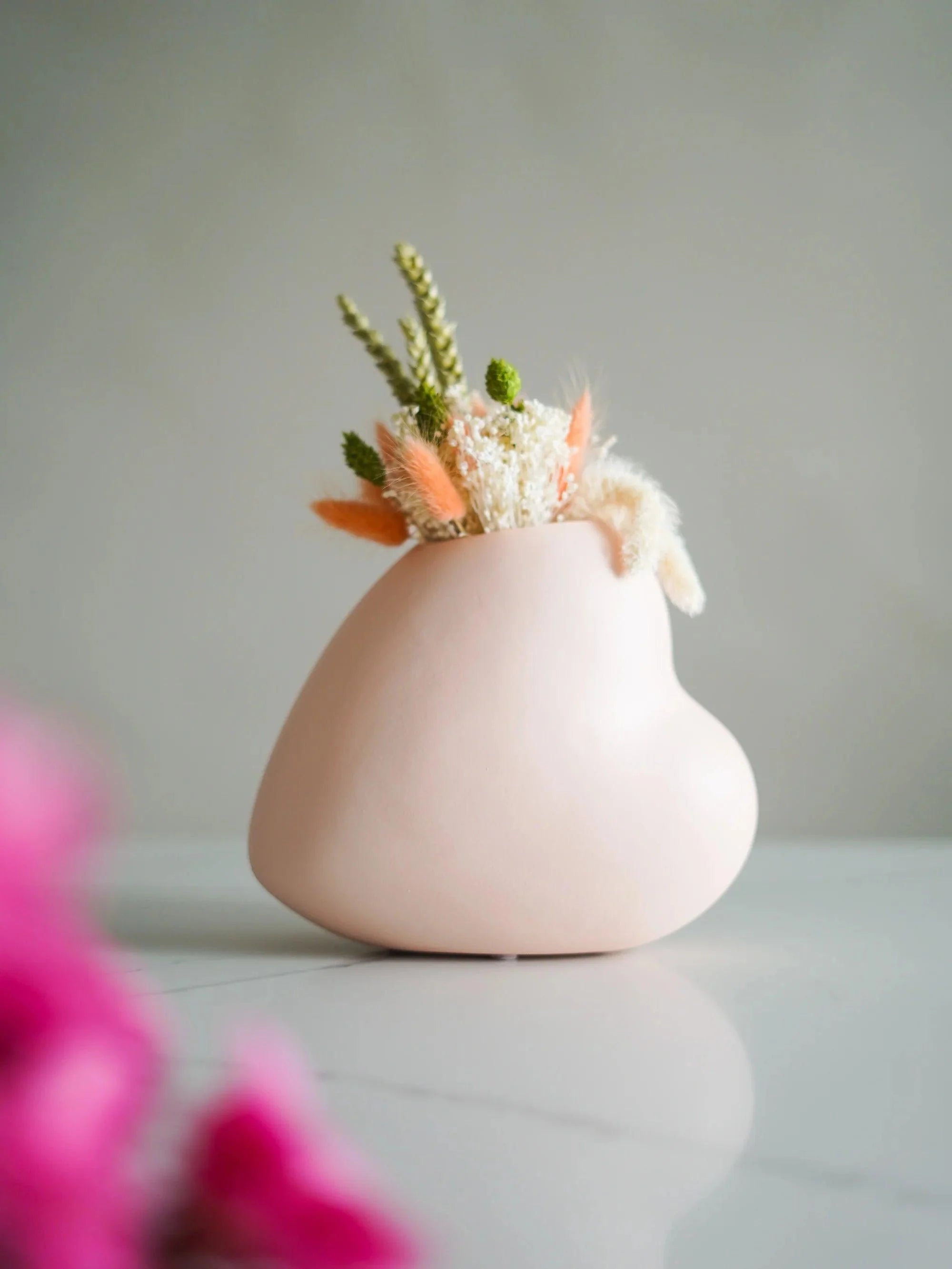 CerAmor Cerâmica Jarras - Jarra flores em cerâmica portuguesa com formato coração com flores secas