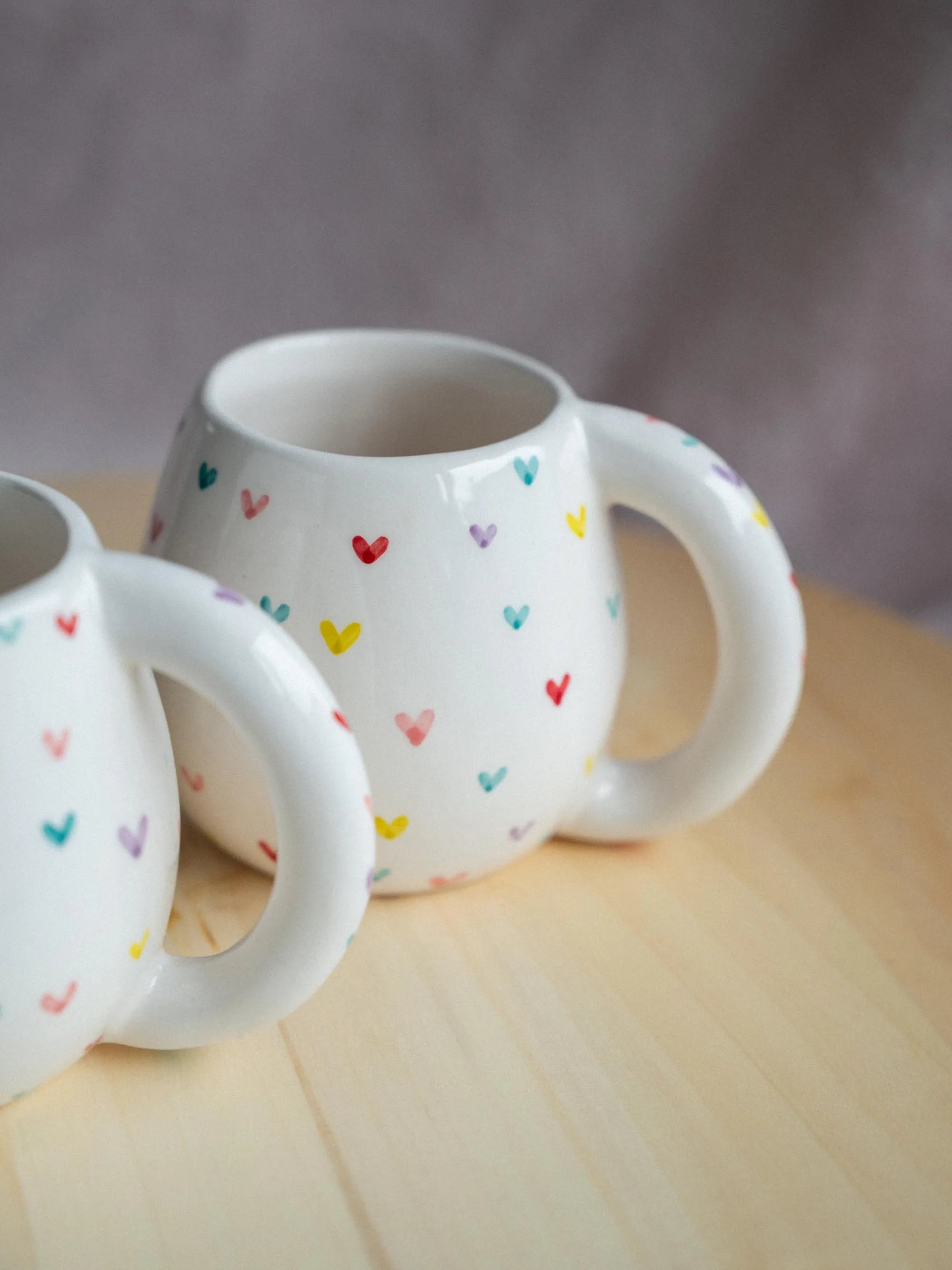 Caneca Corações Coloridos