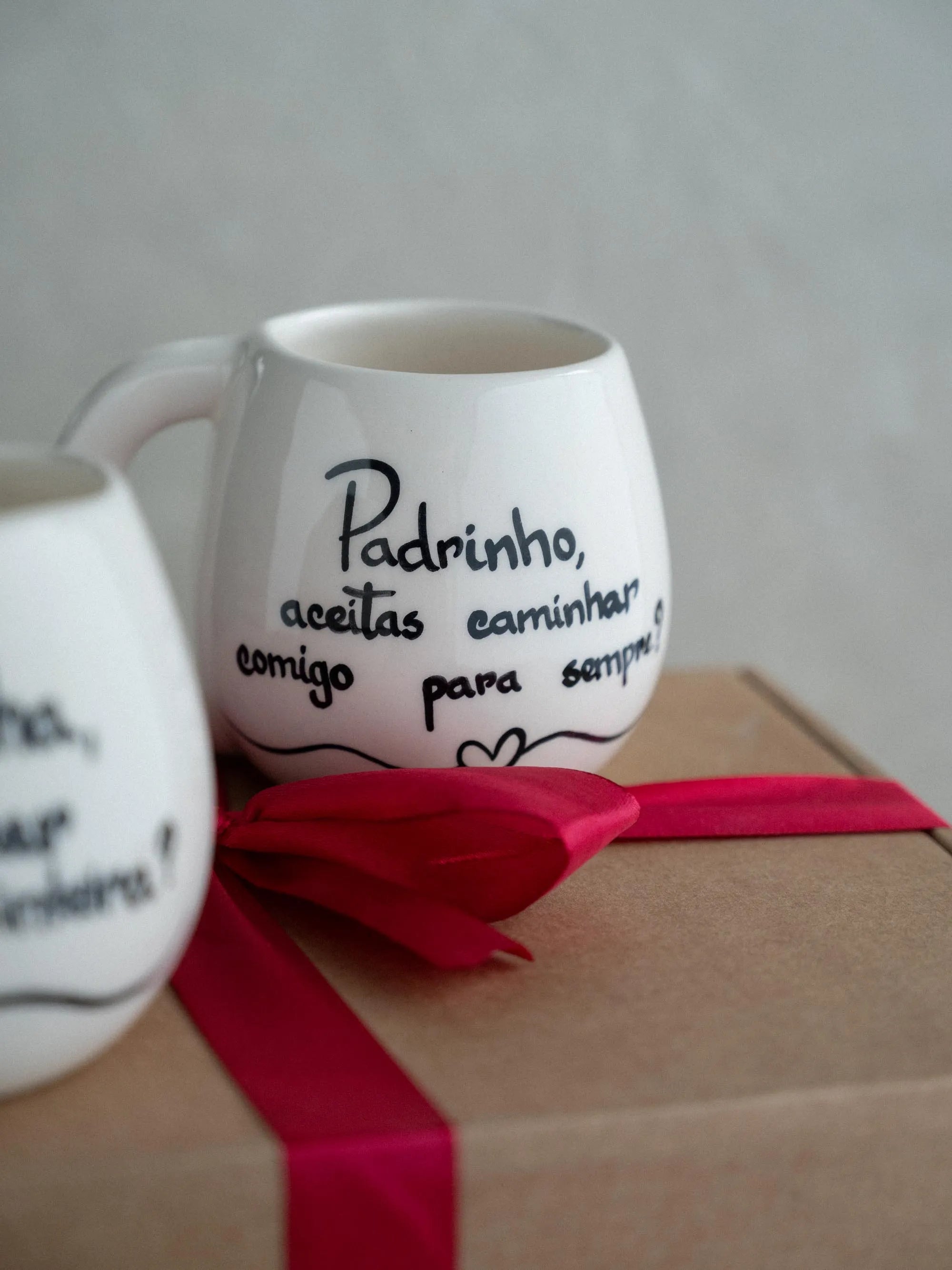 Conjunto 2 canecas "Padrinhos"